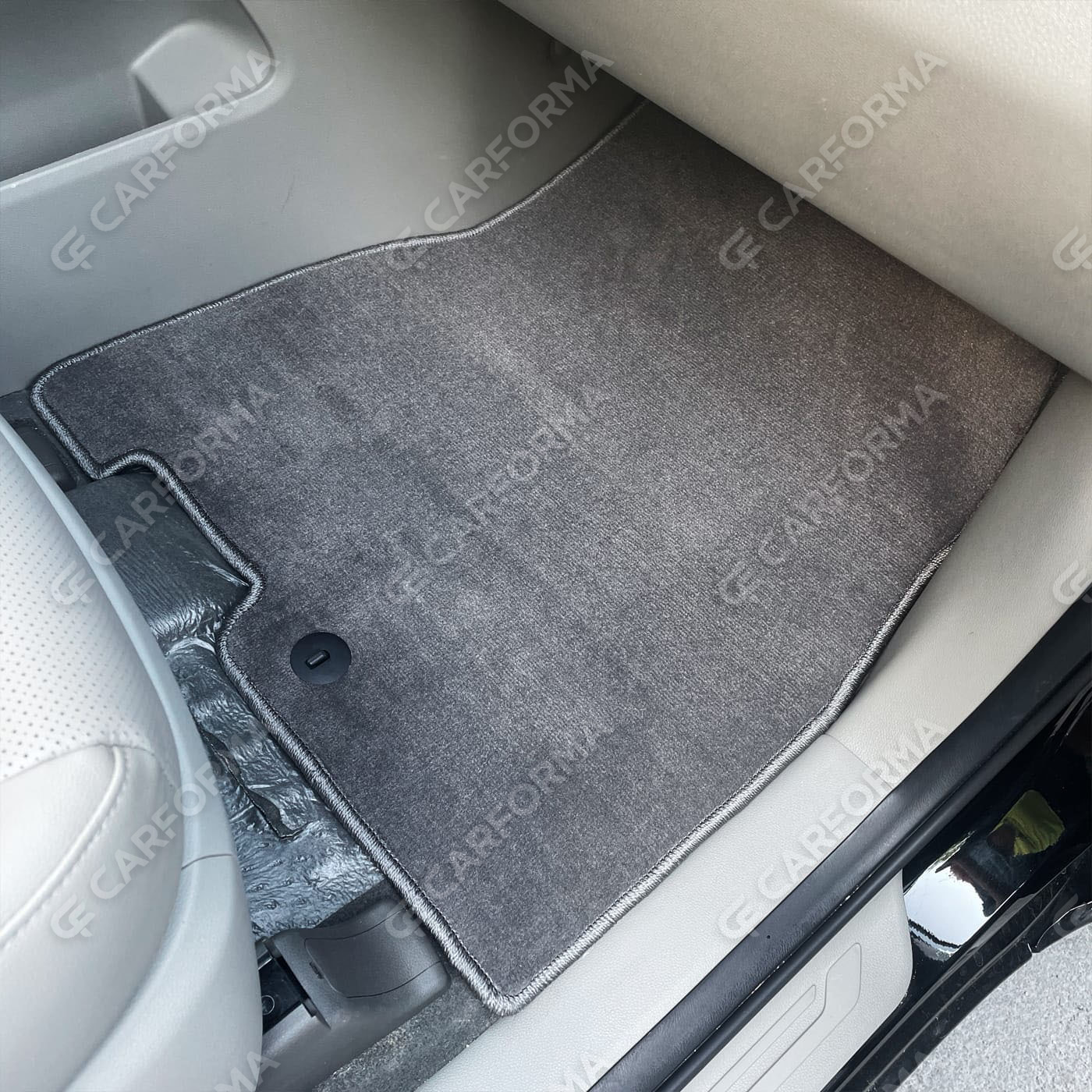 Ворсовые коврики на KIA Carnival III 7 мест 2014&nbsp;-&nbsp;2021 в Петрозаводске