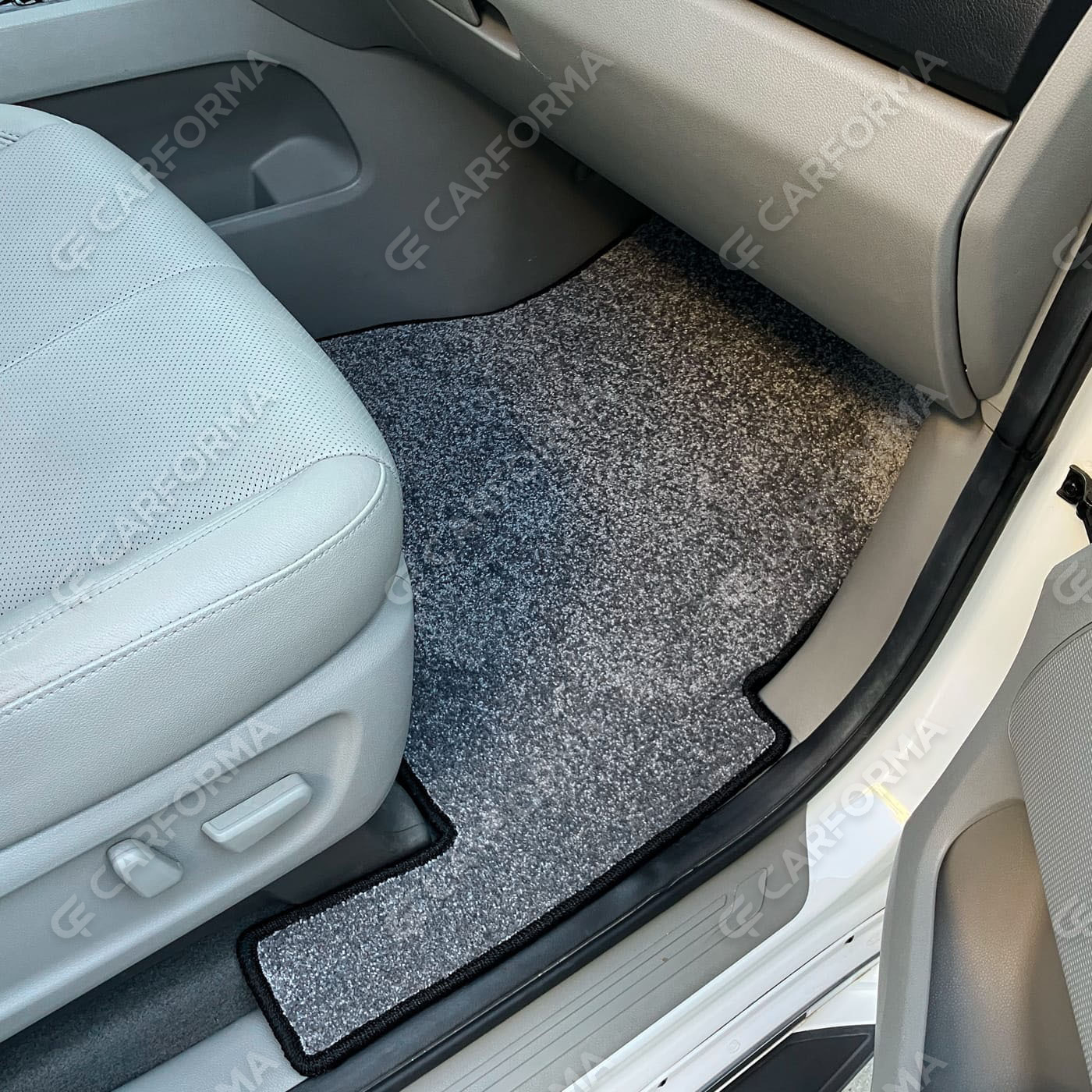 Ворсовые коврики на KIA Carnival III 7 мест 2014&nbsp;-&nbsp;2021 в Петрозаводске