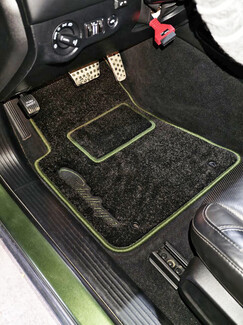Ворсовые коврики на Dodge Challenger III 2008&nbsp;-&nbsp;2023 в Петрозаводске