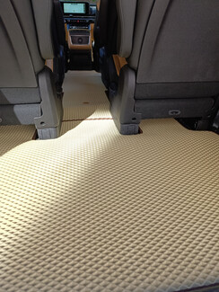 EVA коврики на KIA Carnival IV 11 мест 2020 - 2025 в Петрозаводске EVA коврики на KIA Carnival IV 11 мест 2020 - 2025 в Петрозаводске