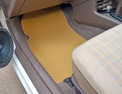 Коврики на Toyota Cynos (L50) 1995 - 1999 в Петрозаводске