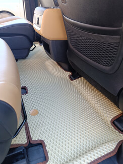 EVA коврики на KIA Carnival IV 11 мест 2020 - 2025 в Петрозаводске EVA коврики на KIA Carnival IV 11 мест 2020 - 2025 в Петрозаводске