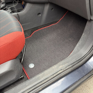 Ворсовые коврики на Opel Corsa D 2006 - 2014 в Петрозаводске Ворсовые коврики на Opel Corsa D 2006 - 2014 в Петрозаводске