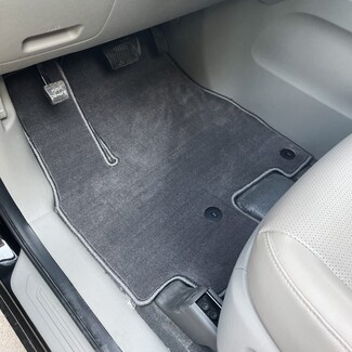 Ворсовые коврики на KIA Carnival III 9 мест и 11 мест 2014 - 2021 в Петрозаводске Ворсовые коврики на KIA Carnival III 9 мест и 11 мест 2014 - 2021 в Петрозаводске