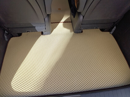 EVA коврики на KIA Carnival IV 11 мест 2020 - 2025 в Петрозаводске EVA коврики на KIA Carnival IV 11 мест 2020 - 2025 в Петрозаводске