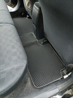 Ворсовые коврики на Toyota Corolla Axio (E14) 2006&nbsp;-&nbsp;2012 в Петрозаводске