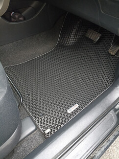 Ворсовые коврики на Toyota Corolla Axio (E14) 2006&nbsp;-&nbsp;2012 в Петрозаводске