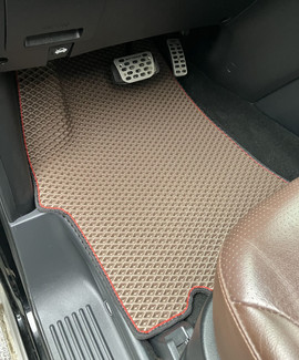 Ворсовые коврики на Hyundai H1 II 2007 - 2022 в Петрозаводске