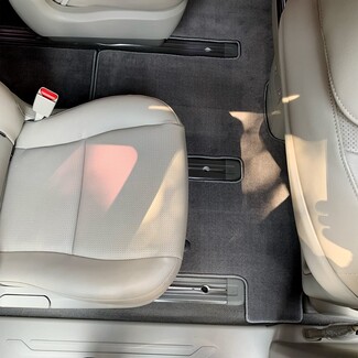 Ворсовые коврики на KIA Carnival III 9 мест и 11 мест 2014 - 2021 в Петрозаводске Ворсовые коврики на KIA Carnival III 9 мест и 11 мест 2014 - 2021 в Петрозаводске